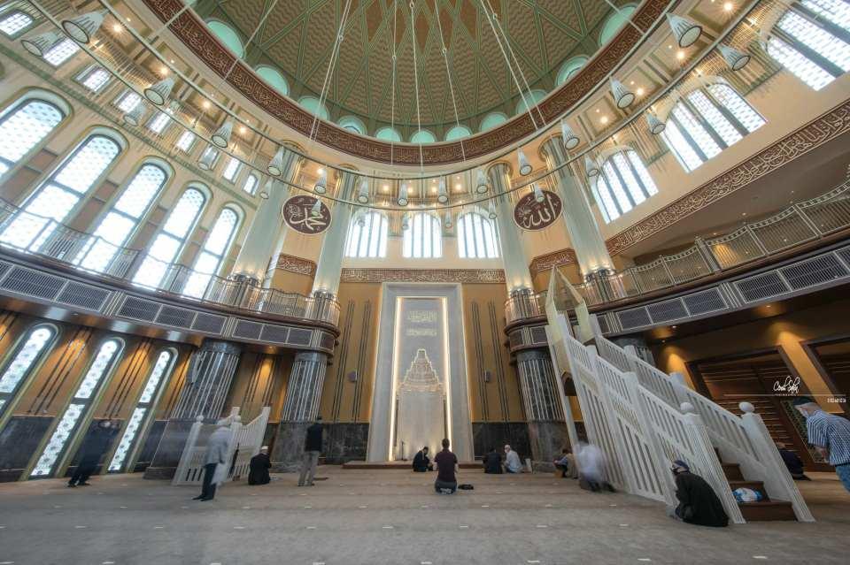 <p>Uzunlukları 61 metre olan iki minare ise taşlama.</p>

<p> </p>
