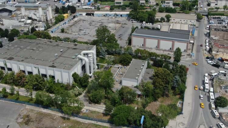 <p>Herkesi tedirgin etmesi lazım. Hayvanlar nefes alamıyor. Nefes alamayınca ne olacak ölümler olacak. Buna devletin de bir an önce çözüm bulması lazım. </p>
