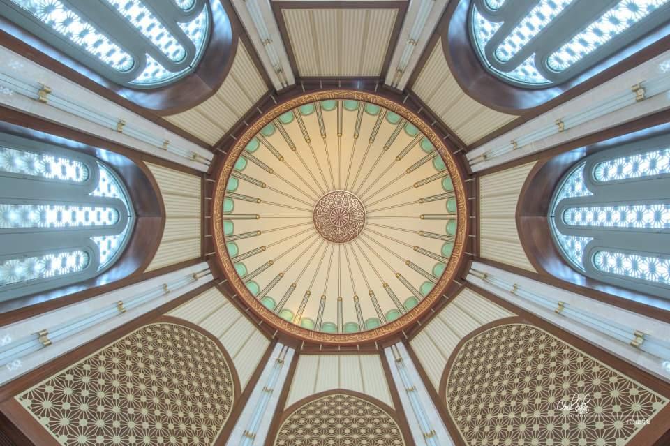 <p>Camiye için özel olarak tasarlanan minber ve kürsünün üzerine Esma'ül Hüsna özel olarak işlendi.</p>

<p> </p>
