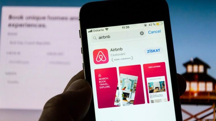 <p>Airbnb - 82%</p>
