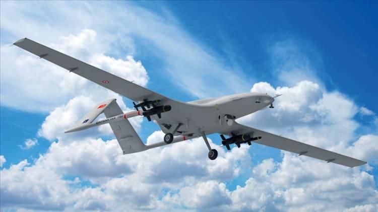 <p>Askeri analist Turan Oğuz, “Bugün ABD'ye ait 2 Global Hawk İHA, İngiltere'ye ait 1 RC-135W ELINT uçağı ve Ukrayna'ya ait 1 İHA Bayraktar TB2 (muhtemelen SIGINT ünitesiyle) Rusya'nın ilhak ettiği Kırım çevresinde uçtu." dedi.</p>

<p> </p>
