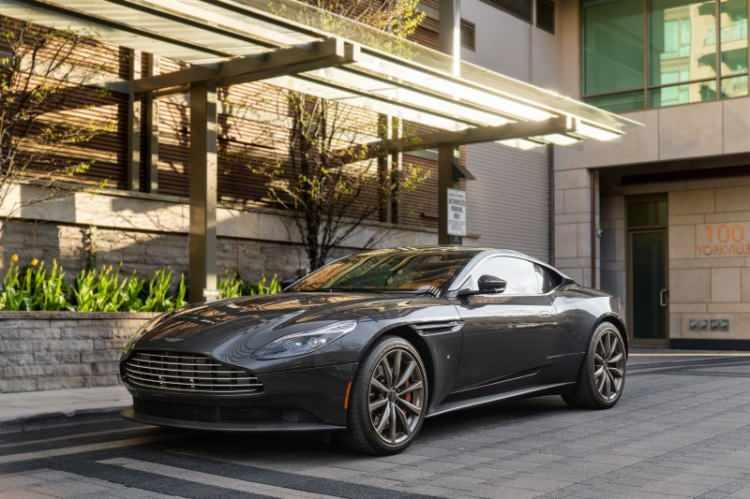 <p><strong>Aston Martin One-77: 1.4 Milyon Dolar</strong></p>

<p> </p>
