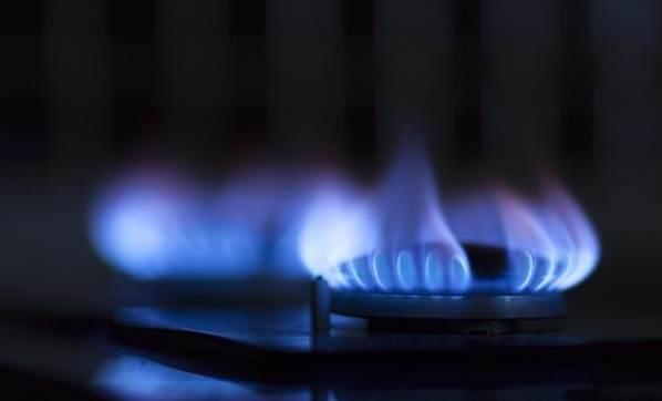 <p>Vadeli elektrik piyasası ve vadeli doğal gaz piyasasında da piyasa işletim ücreti ilgili piyasada gerçekleştirilen alış ve satışa ilişkin tutarlardan ayrı olarak tahakkuk ettirilecek.</p>
<p> </p>
