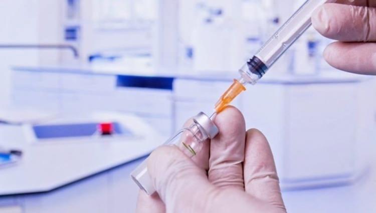 <p>Türkiye Covid-19 Platformu tarafından, TÜBİTAK'ta virüse karşı yerli aşı üzerine çalışmalar devam ediyor.</p>

<p> </p>
