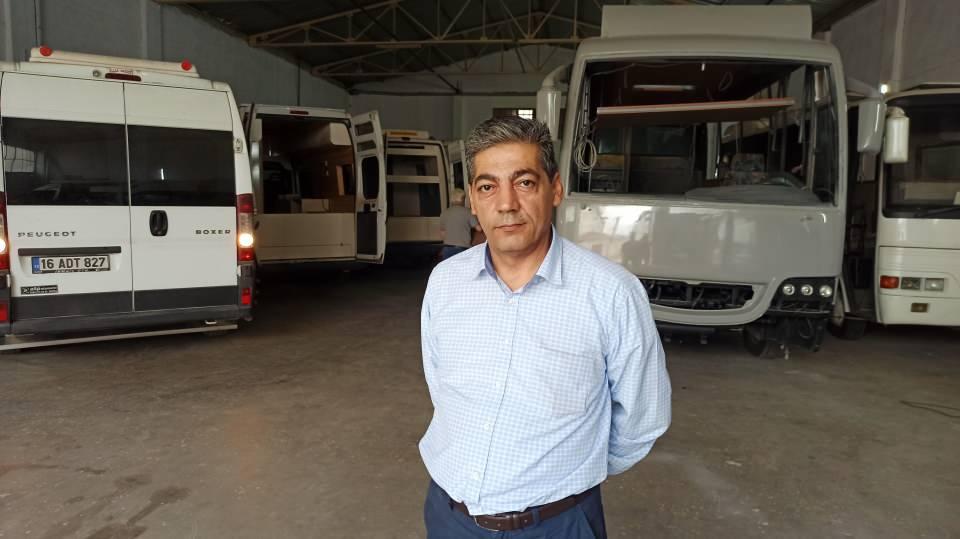 <p>Müşterilerin kendisinde araç varsa onları ilk öncelik olarak değerlendirdiklerini belirten Doğan, “Ancak bu işe ilk defa heves eden veya bize danışanlara araç alınımda da yardımcı oluyoruz. </p>