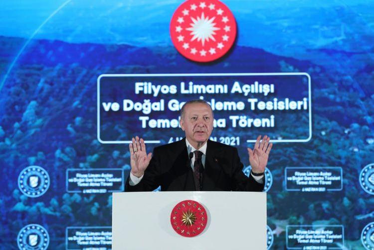 <p>Türkiye, Cumhurbaşkanı Recep Tayyip Erdoğan'ın açıklayacağı müjdeyi büyük bir heyecanla bekliyordu.</p>

<p> </p>
