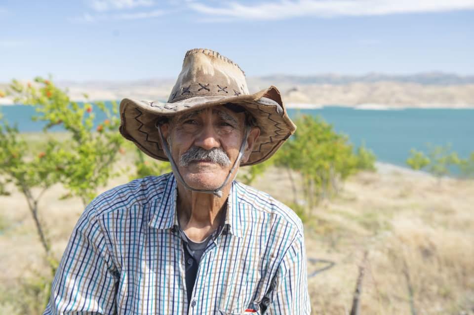 <p>Adada ev olsa Pertek ilçe merkezindeki evime hiç gitmeyeceğim, adadan ayrıldığımda huzursuz oluyorum. Adaya geldiğimde mutlu oluyor ve güçleniyorum." dedi.</p>

<p> </p>
