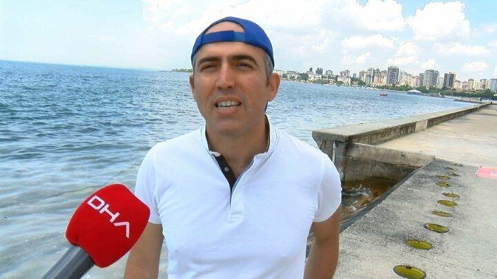 <p>Genelde ben dikkat ediyorum. Burada kolay kolay kimse girmiyor mecbur kalmayınca, denize girenler var. Zaman zaman görevliler uyarıyor ama onlara yapacak bişey yok. Onlar da çok daraldılar, millet bunaldı herhalde, o yüzden mecburen denize giriyorlar" diye konuştu.</p>