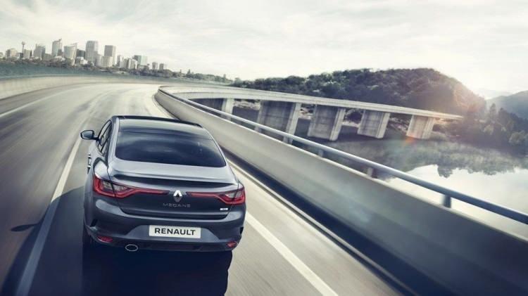 <p><strong>RENAULT</strong> - 32.115 adet satıldı</p>

<p>En çok satan modeli Megane Sedan: 13.332 adet</p>
