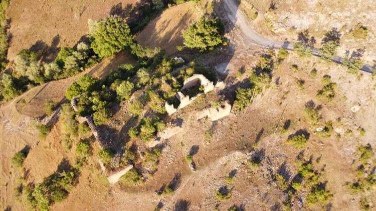 <p> Aile kaleyi vakıflarına kazandırmak için hukuki girişimlerde bulunmak üzere çalışmalara başladı</p>
