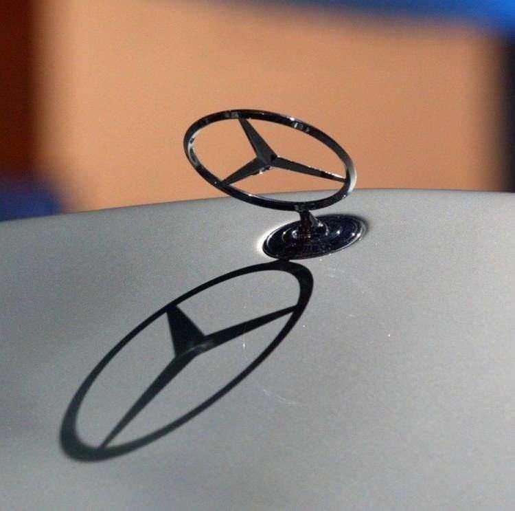 <p>En hızlı satılan marka 51 günle Fiat, en yavaş satılan ise 88 günlük satış hızıyla Mercedes Benz olarak belirlendi.</p>
<p> </p>