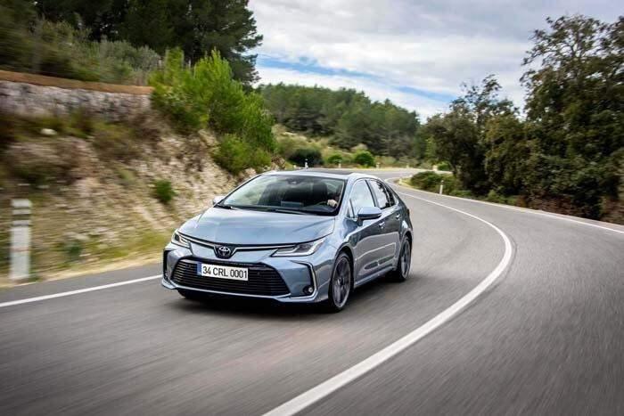 <p><strong>TOYOTA</strong></p>

<p>Toyota’nın Haziran ayıı kampanyasında 2020 model benzinli ve hibrit Corolla HB ile Yaris modelleri anlaşmalı bankalar aracılığıyla 100 bin TL 12 ay vade ve yüzde 0 finansman oranı ile satışa sunulacak.<br />
<br />
 </p>
