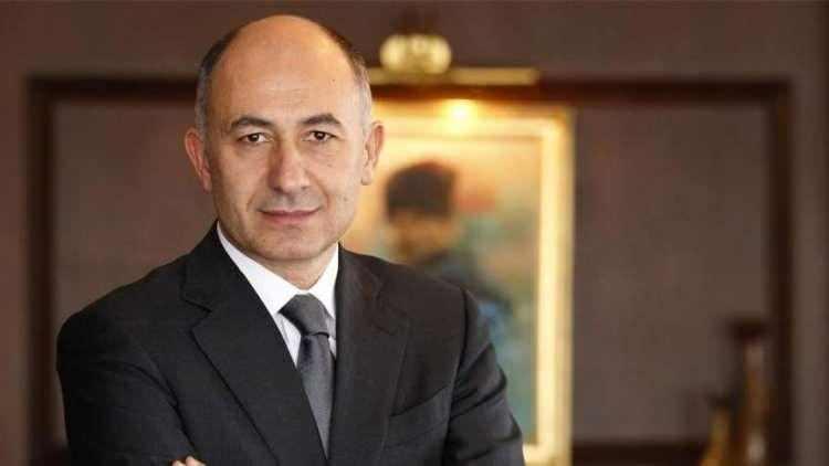 <p>Erman Ilıcak (53 yıl yaşında)</p>

<p>Rönesans Holding</p>

<p>3.2 Milyar $</p>
