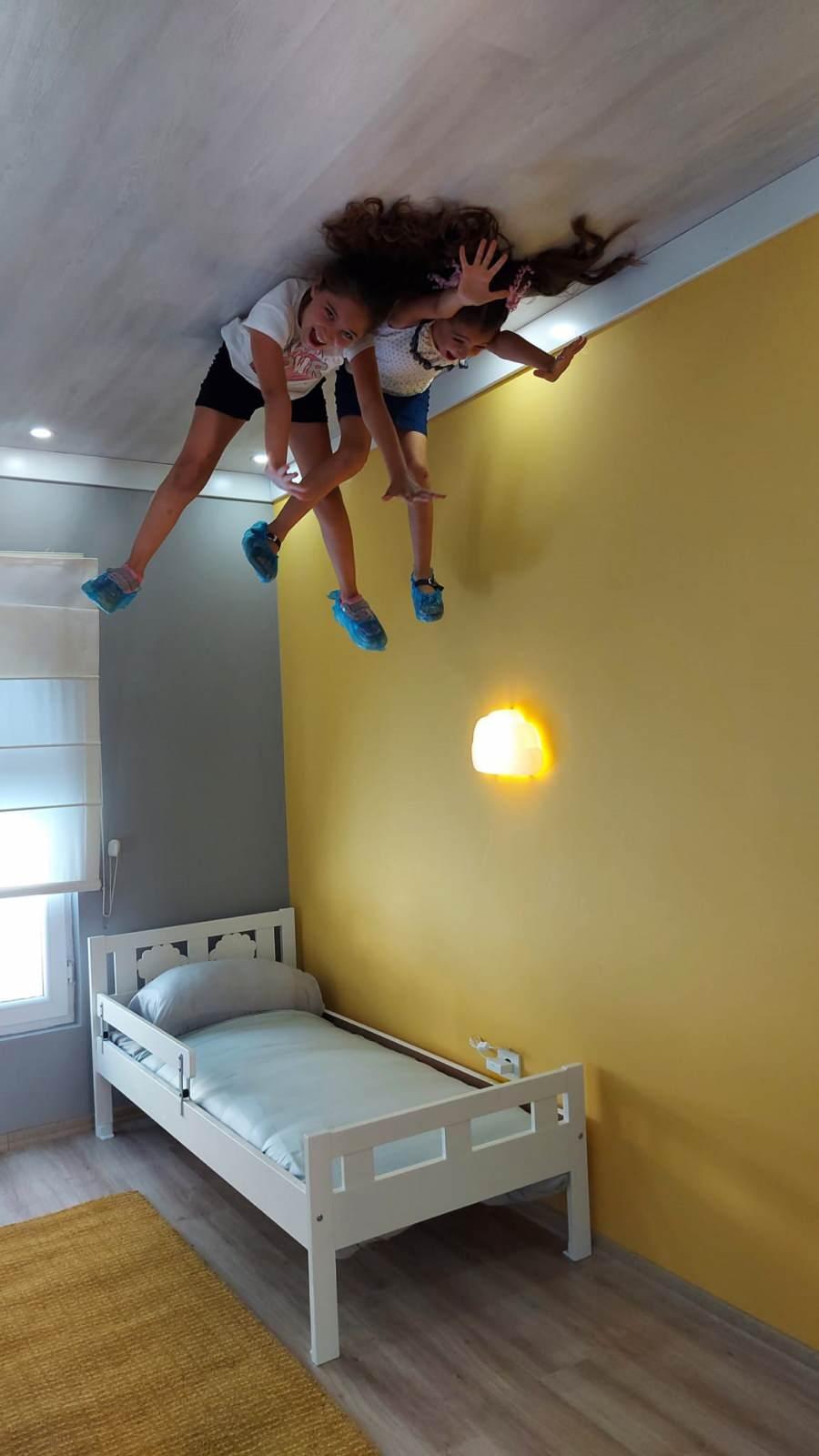 <p>Fotoğraf tutkunları başta olmak üzere ters evin iç mimarisini merek edenler, evi görmeye geliyor.<br />
</p>