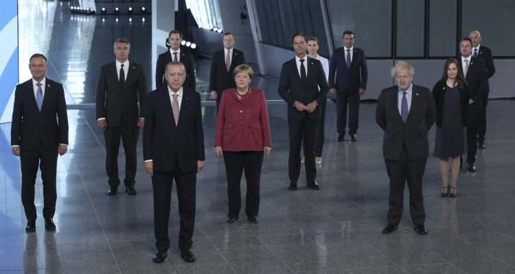 <p>Cumhurbaşkanı Recep Tayyip Erdoğan, NATO Liderler Zirvesi'nde aile fotoğrafı çekimine katıldı.<br />
 </p>
