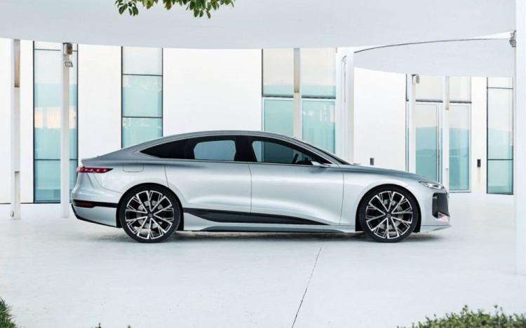 <p>Araç Audi ve Porsche'nin ortak platformu olan PPE (Premium Platform Electric) üzerinde yükselecek.</p>