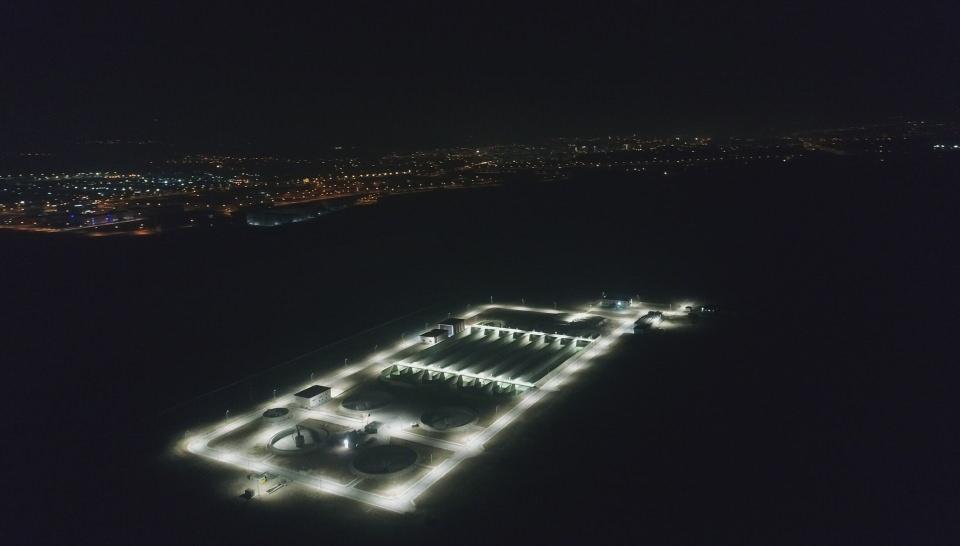 <p> Aynı alan içine yaklaşık 3 megavatlık güneş enerji sistemi kuruluyor. Bu tesis, ihtiyacı olan bütün elektriği güneşten karşılayacak." ifadelerini kullandı.</p>

<p> </p>
