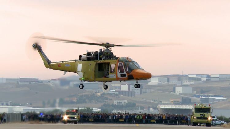 <p>Şimdi ise sıfırdan tamamen yüzde yüz milli helikopterimiz olan Gökbey için de önemli bir aşamayı daha başarıyla tamamladık. SHGM ile olan işbirliğimizi kuvvetlendirerek, yerli ve milli ürünlerimiz için gereken tüm aksiyonları almaya devam edeceğiz." ifadelerini kullandı.</p>
