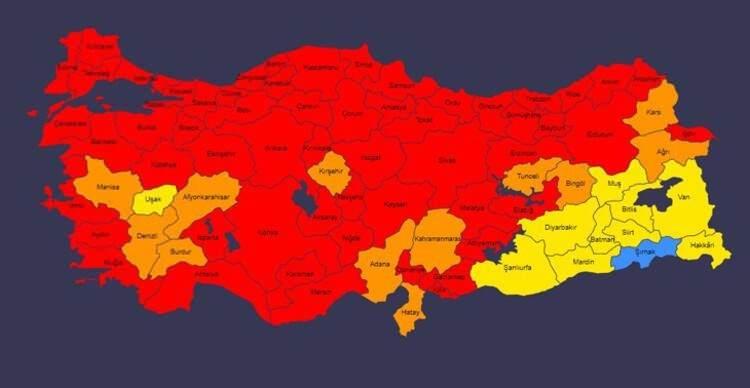 <p>Sağlık Bakanı Koca, Twitterdan yaptığı a&ccedil;ıklamada g&uuml;nl&uuml;k hedeflerini ge&ccedil;tiklerini belirterek "14 Haziran Pazartesi toplam aşı dozu raporu: 842 bin 494. Hedeflediğimizden 92 bin 494 doz daha fazla aşı yaptık" ifadelerini kullandı.</p>

<p>&nbsp;</p>
