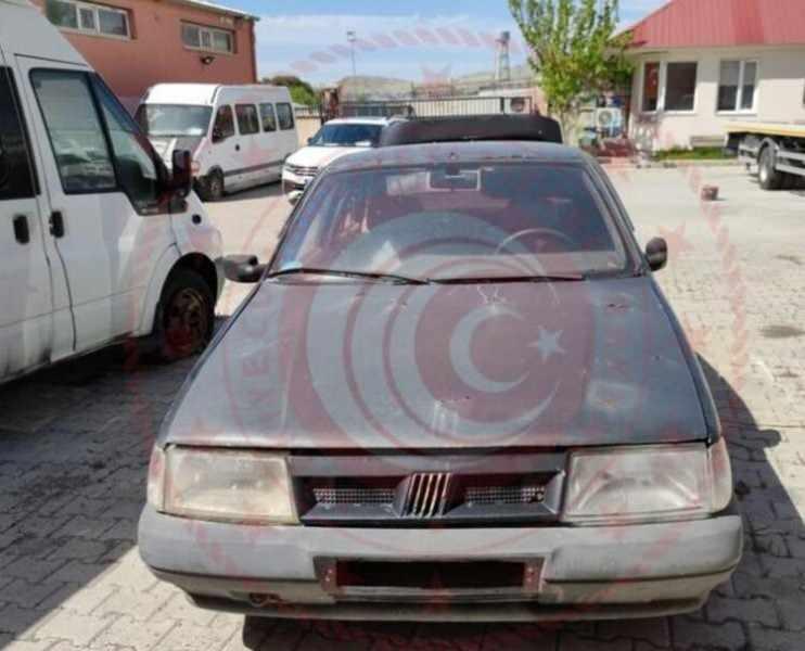 <p><strong>Fiat Tempra </strong>1994 model 14 bin 200 lira</p>
