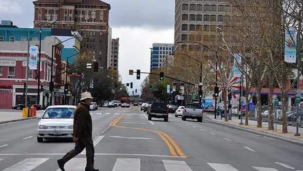 <p>40 San Jose, CA, Birleþik Devletler<br />
<br />
39 Albuquerque, NM, Birleþik Devletler<br />
<br />
38 Tampa, FL, Birleþik Devletler</p>