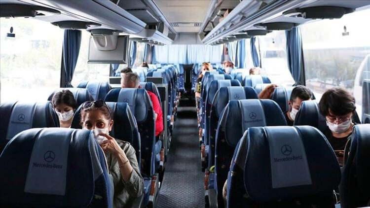 <p>MAYIS AYININ ŞAMPİYONU UKRAYNA </p>

<p>KÜLTÜR ve Turizm Bakanlığı, mayısta ve ilk 5 ayda Türkiye'ye gelen ziyaretçi verilerini açıkladı. Bakanlığın açıkladığı verilere göre; mayısta Türkiye'ye gelen ziyaretçi sayısı yüzde 3 bin 38 oranında artarak 936 bin oldu.</p>
