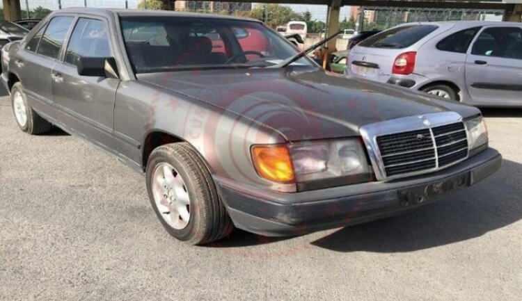 <p><strong>Mercedes</strong> 250 D 1988 model: 30 bin 75 lira</p>
