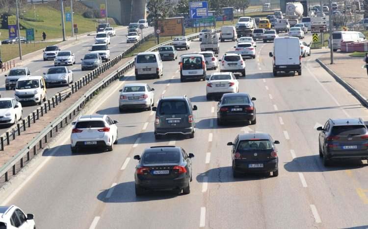 <p>Türkiye Sigorta Genel Müdürü Atilla Benli, trafik sigortasında değişiklik içeren kanun tasarısının yasalaşmasına ilişkin yaptığı yazılı açıklamada, trafik sigortasında söz konusu adımla belirsizliklerin ortadan kalktığını ifade etti.</p>

<p> </p>
