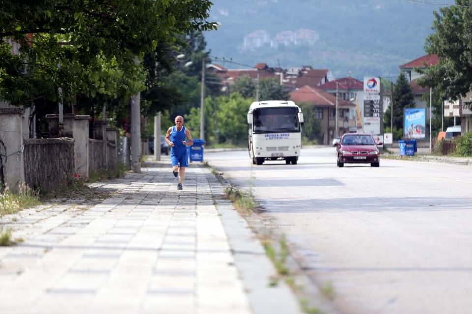<div>Katıldığı birçok koşu yarışmasından dereceleri bulunduğunu anlatan Keçeci, "Yarışmalara katılıyorum ve bayrak koşuları yapıyorum. </div>

