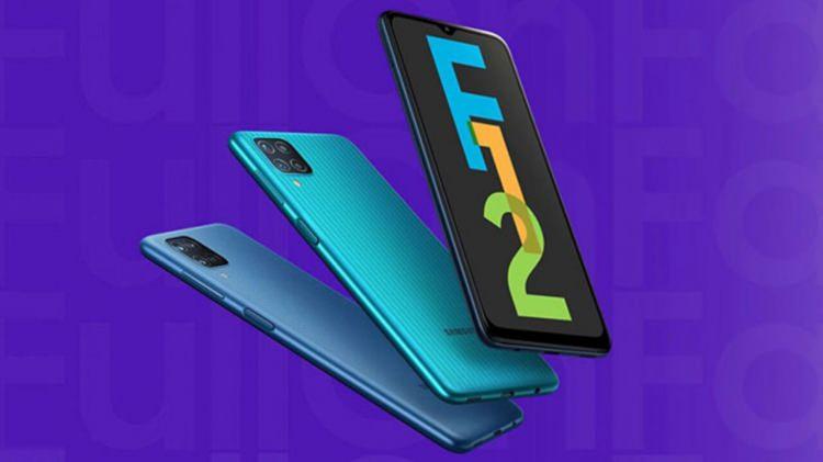 <p><strong>Samsung Galaxy F12 teknik özelikleri:</strong></p>

<p> </p>

<p>İşlemci:</p>

<p>CPU: Exynos 850</p>

<p>GPU: Mali-G52</p>

<p>RAM: 4 GB</p>

<p>Depolama: 64/128 GB</p>

<p>Ekran:</p>

<p>Boyut: 6,5 inç</p>

<p>Çözünürlük: 720×1600 piksel HD +</p>

<p>Yenileme Hızı: 90 Hz</p>

<p>Arka Kamera:</p>

<p>Ana Kamera: 48 MP, f/2.0</p>

<p>Ultra Geniş Açı Kamera: 5 MP, f/2.0</p>

<p>Makro Kamera: 2 MP, f/2.2</p>

<p>Derinlik Sensörü: 2 MP f/2.4</p>

<p>Ön Kamera: 8 MP, f/2.2</p>

<p>Batarya:</p>

<p>Kapasite: 6.000 mAh</p>

<p>Hızlı Şarj: 15W</p>

<p>İşletim Sitemi:</p>

<p>OS: Android 11</p>

<p>Arayüz: OneUI 3.1</p>
