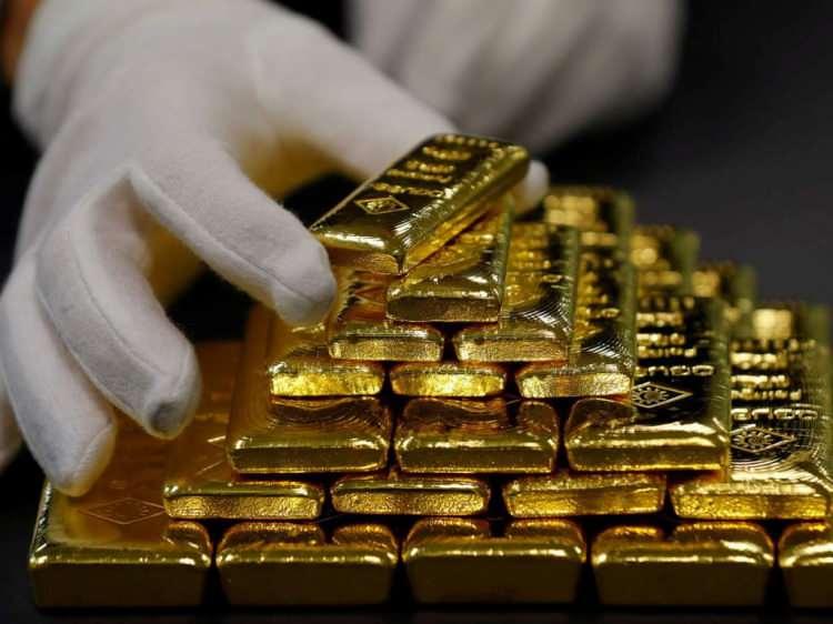 <p><strong>SON 5 YILIN EN KÖTÜ AYLIK PERFORMANSINI GÖSTERDİ</strong></p>
<p>Fed’in tonunu şahinleştirmesi ve Fed üyelerinin faiz artırım beklentilerini öne çekmesi sonrasında dolar endeksindeki yükseliş eğilimi nedeniyle son 5 yılın en kötü aylık performansını gösterdi. Sarı metalin hareketleri 1.760-1.1770 dolar aralığına sıkıştı.</p>
<p> </p>
