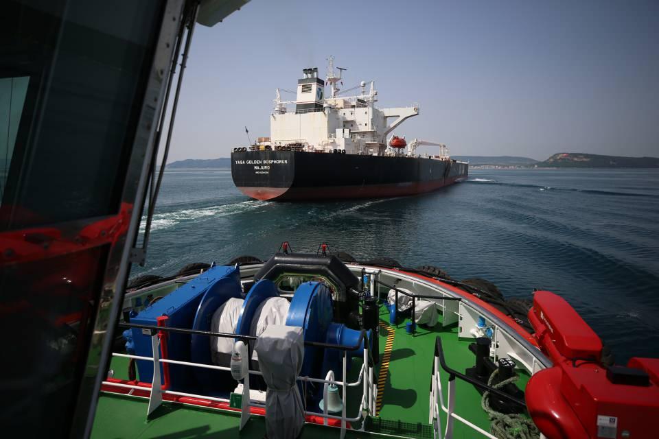 <p>Emsallerine ve benzerlerine göre çok ucuz bakım ve tutum masraflarıyla çalıştırılabilen bu güzel römorkörlerin kurumumuza, ülkemize, milletimize ve Türk denizciliğine hayırlı olmasını diliyorum. "</p>

<p> </p>
