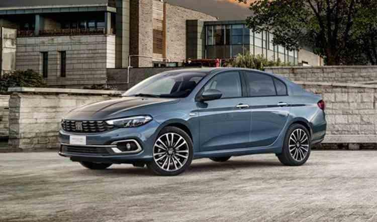 <p><strong>FİAT</strong>- Hafif ticari araç ve otomobilde 14,101 adet satıldı.</p>
<p>Türkiye otomobil ve hafif ticari araç satışları, Ocak-Haziran 2021'de geçen yılın aynı dönemine göre yüzde 55,4 artarak 394 bin 701 oldu. Aynı dönemde otomobil satışları yüzde 52,4 artarak 310 bin 325 olurken, hafif ticari araç satışları da yüzde 67,2 artışla 84 bin 376'ya ulaştı.</p>
<p>Bu dönemde Fiat, 61 bin 295 satışla ilk sırada yer aldı. Fiat'ı, 43 bin 358 ile Volkswagen ve 40 bin 947 ile Renault takip etti.</p>
<p>Ford, 35 bin 677 satışla dördüncü ve Toyota da 31 bin 7'lik satışla beşinci sırada yer aldı.</p>
<p> </p>