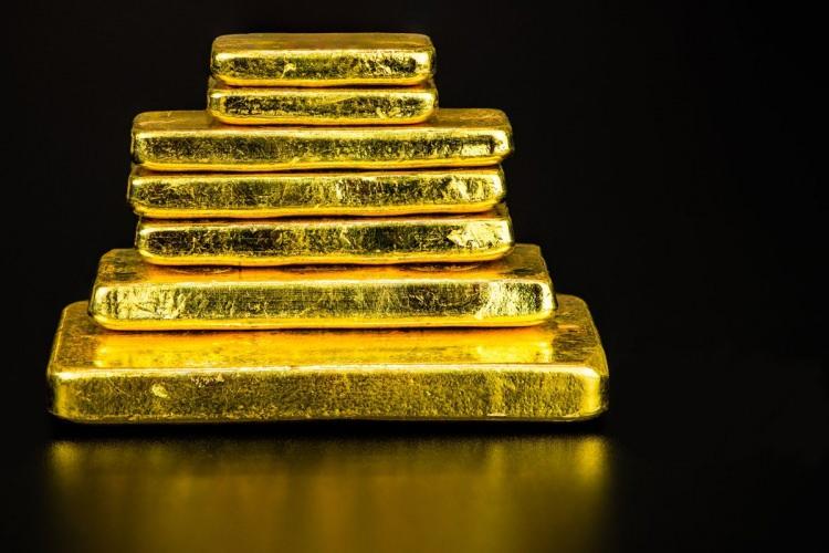 <p><strong>Analistlere göre altın için aşağı doğru hareketlerde sırasıyla 1.750, 1.745 ve 1.735 dolar seviyeleri önemli destek seviyeleri. Sonrasında 1.722 dolara kadar gerileme olabilir. </strong></p>