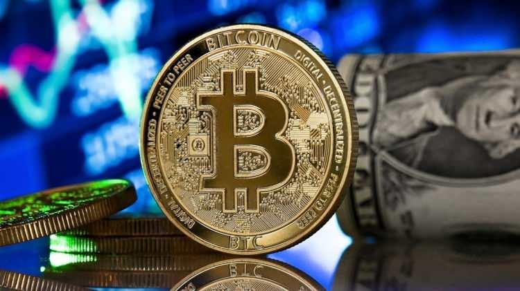 <p>Ethereum, yüzde 0.6 artış gösterdi ve 2 bin 119 dolara yükseldi. ETH'nin toplam piyasa değeri 244 milyar dolar seviyelerinde. </p>
<p> </p>