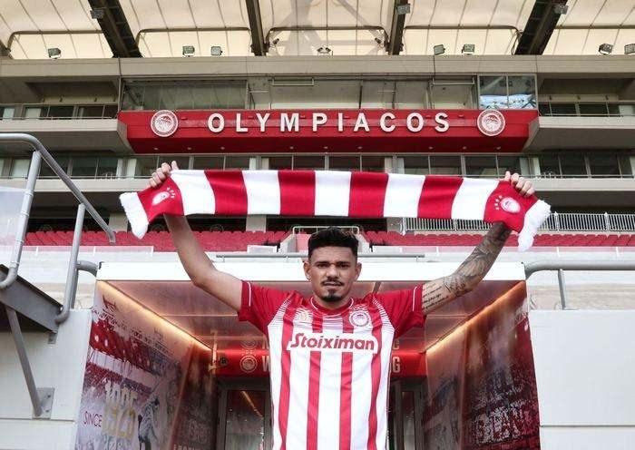 <p>Tiquinho</p>
<p>Porto -> Olympiacos</p>
<p>Bonservis bedeli: Bedelsiz</p>