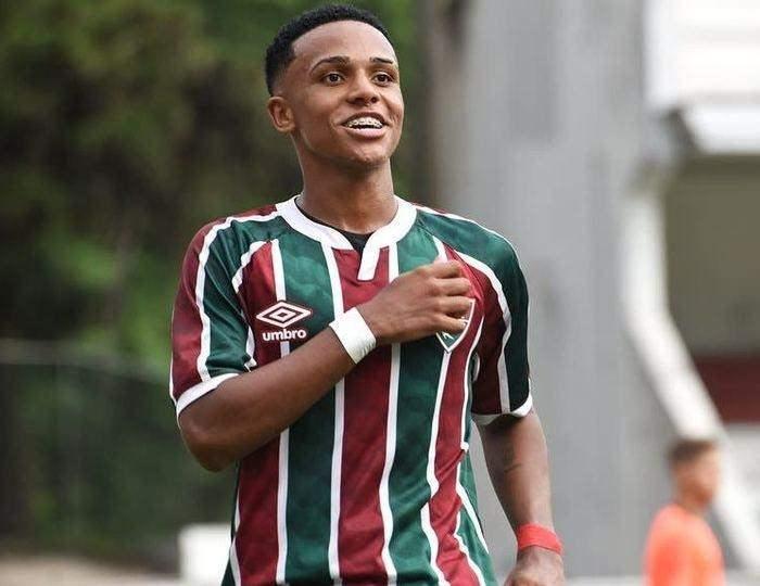 <p>Kayky</p>
<p>Fluminense -> Manchester City</p>
<p>Bonservis bedeli: 10 milyon Euro</p>