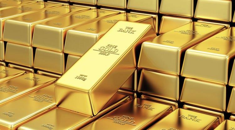 <p><strong>Fiyatların 1.755 dolardaki desteğin altını görmesi halinde yılbaşından bu yana dip seviyelere geri dönüleceği uyarısı yapan stratejistler, eğer altının sonraki desteklerde tutunmayı başaramazsa 1.561 doların bile gündeme gelebileceğini düşünüyor.</strong> </p>