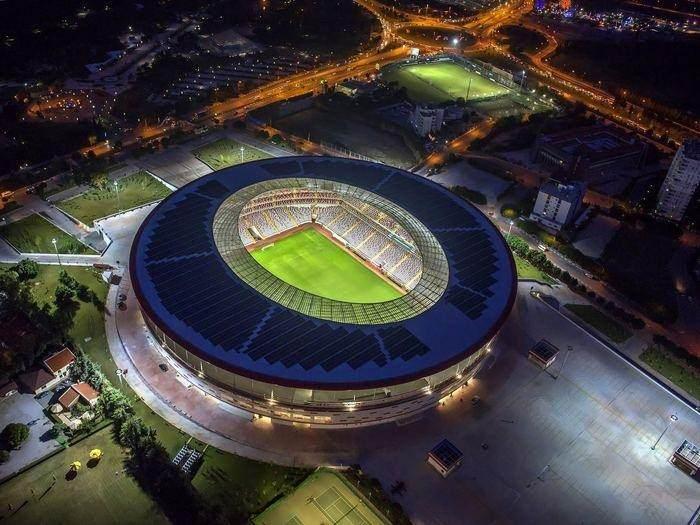 <p>ANTALYASPOR</p>

<p> </p>

<p>ANTALYA STADYUMU</p>

<p>Kapasite: 32.537</p>

<p>Maçlara alınacak seyirci sınırı: 16.269</p>
