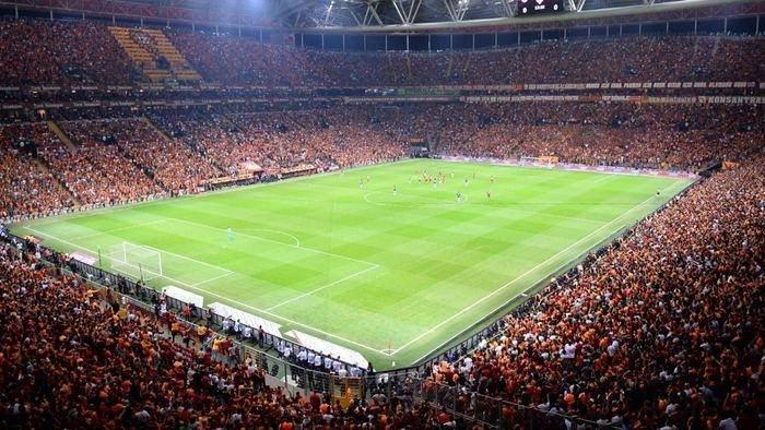 <p>GALATASARAY</p>

<p> </p>

<p>TÜRK TELEKOM STADYUMU</p>

<p>Kapasite: 52.223</p>

<p>Maçlara alınacak seyirci sınırı: 26.112</p>
