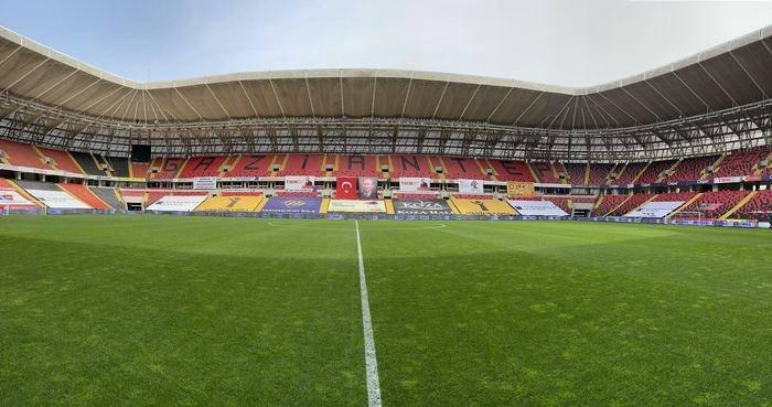 <p>GAZİANTEP FK</p>

<p> </p>

<p>KALYON STADYUMU</p>

<p>Kapasite: 33.502</p>

<p>Maçlara alınacak seyirci sınırı: 16.751</p>
