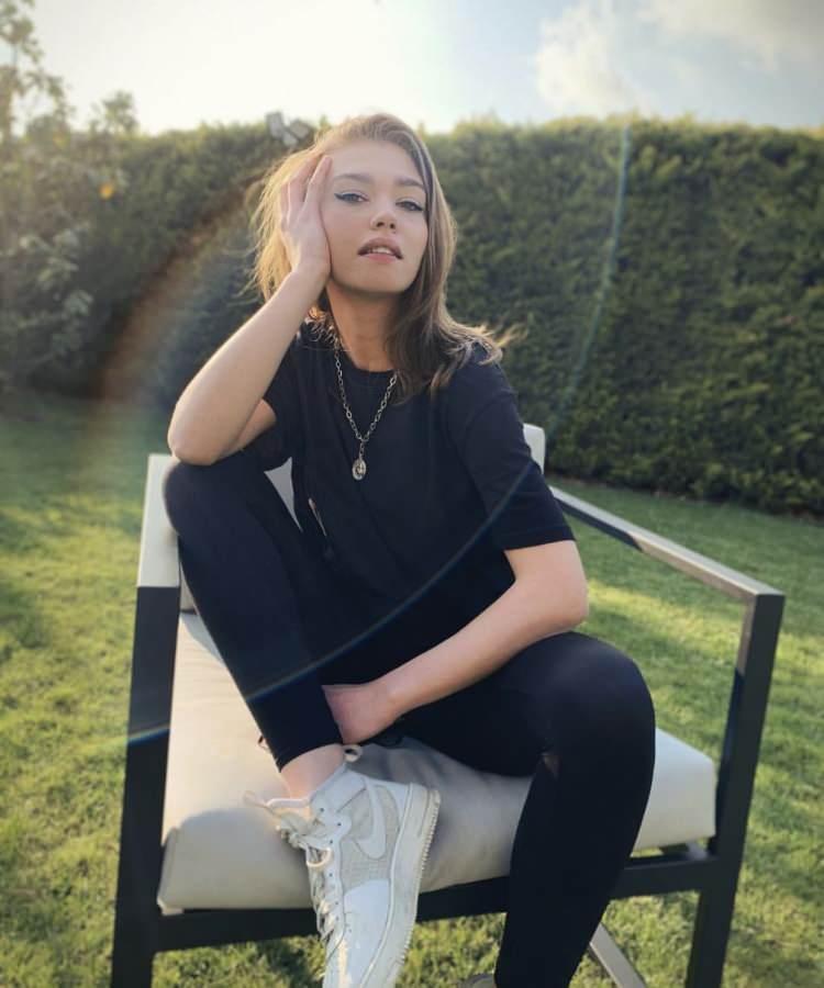 <p><strong>Buna rağmen tatile devam eden oyuncunun o g&ouml;r&uuml;nt&uuml;leri basına sızdı.&nbsp;</strong></p>
