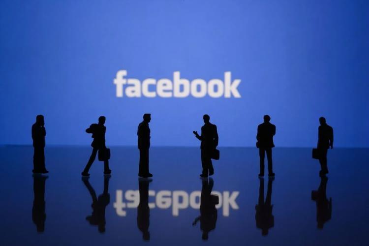 <p>Amerika Birleşik Devletleri'ndeki açılan tekel davası Facebook lehine sonuçlanınca şirketin hisseleri yüzde 4'ten fazla değer kazanmıştı.</p>

<p> </p>
