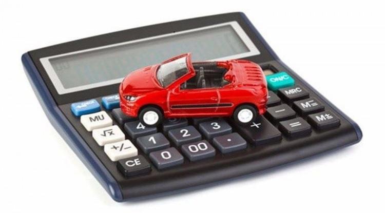 <p>Nisan ayında ortalama fiyat 796 lira, Mart ayında 808 lira, Şubat ayında 816 lira, Ocak ayında ise 827 lira. Yıl başından bu yana trafik sigortasının fiyatı yüzde 6.4 düşmüş.</p>