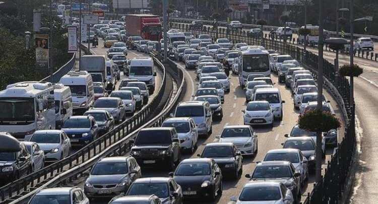 <p>Son bir yılda trafik fiyatında hemen hemen hiç artış yapılmamış. Bu haliyle son bir yıldır trafikte prim artmıyor dinebilir.</p>