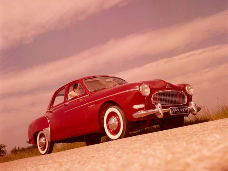 <p><span style="color:inherit">1959 Renault Fregate</span></p>

<p> </p>
