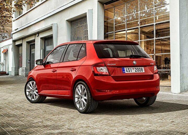 <p>Skoda Fabia 209.300 lira</p>