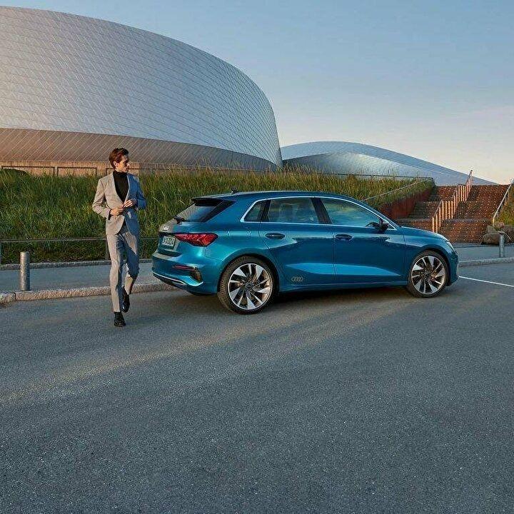 <p>Audi A3 Sportback 464.578 lira</p>