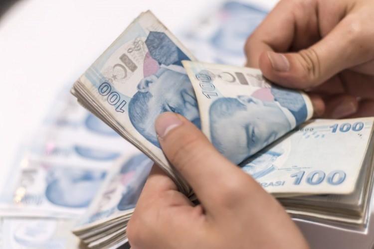 <p>EN DÜŞÜK MEMUR MAAŞI</p>
<p>MEVCUT MAAŞ: 4500<br />
<br />
TOPLAM MAAŞ: 4,880</p>