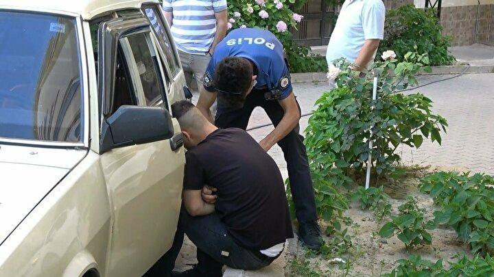 <p>Uğur K.’nın çantasıyla birlikte yanında hırsızlık malzemelerinin de olduğu görüldü.</p>
